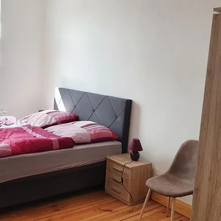 Alt-berliner Schwanenhof - * Лихен